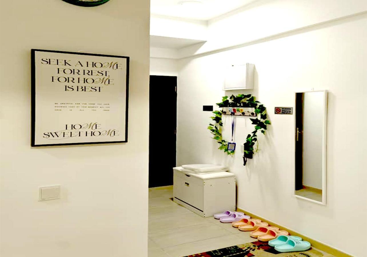 Mutiara Melaka Beach Resort - Islamic Compliance Only Tangga Batu Kültér fotó